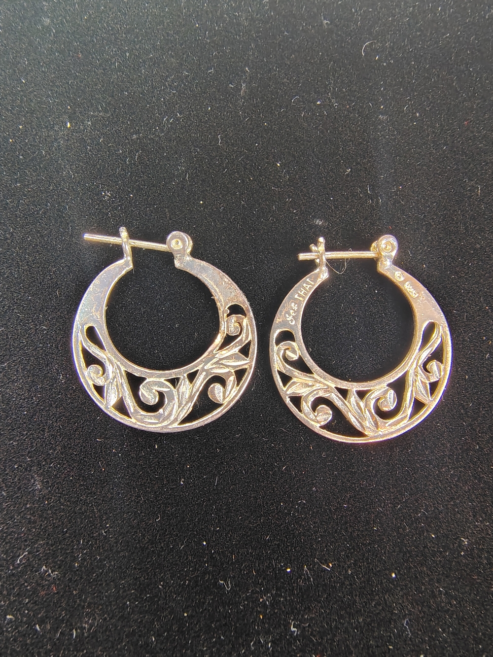 Vtg 925 Sterling Silver Thai Hoop Earrings Ornate Floral Scrollwork Pierced
